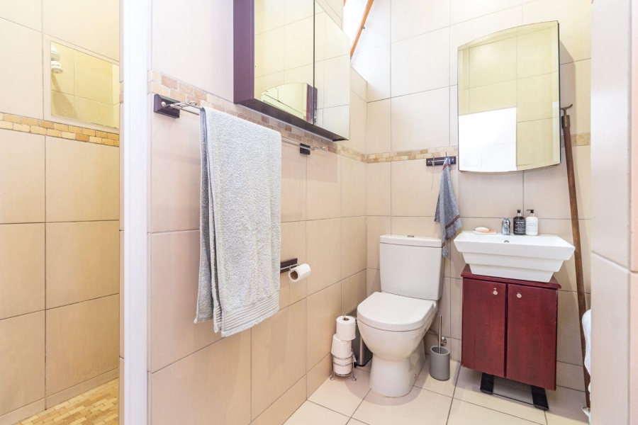 To Let 2 Bedroom Property for Rent in Gardens Western Cape
